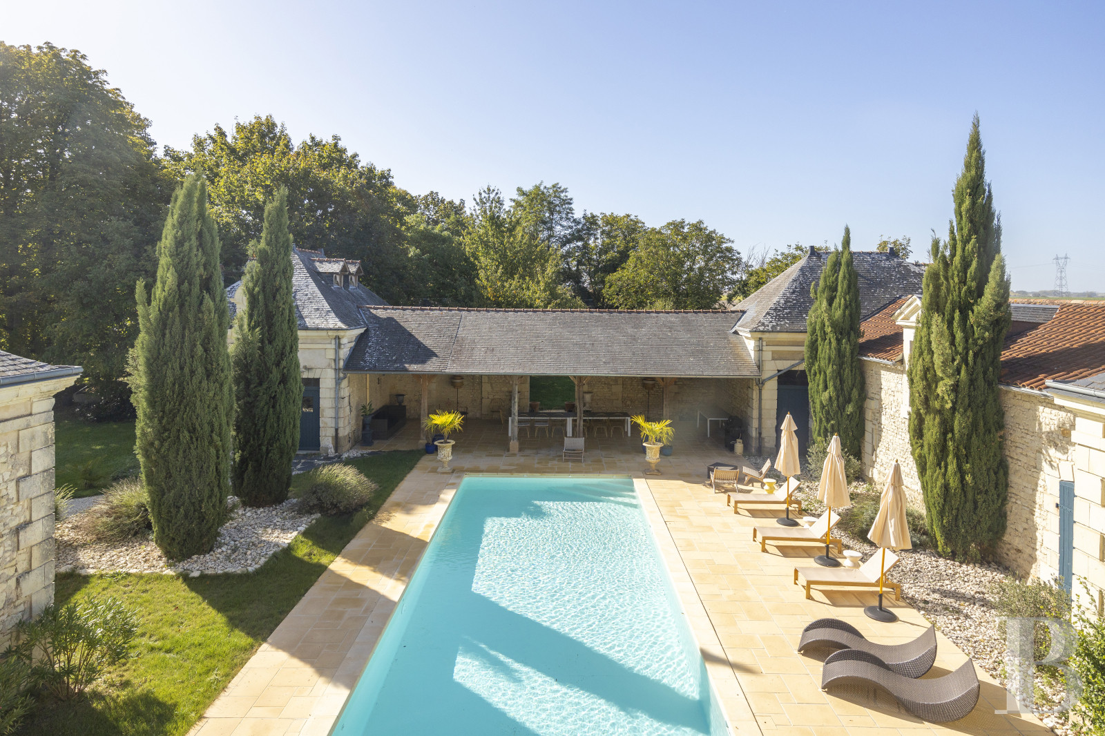 A 17th and 19th century Touraine château in the south of the Indre-et-Loire department, halfway between Tours and Poitiers - photo  n°5